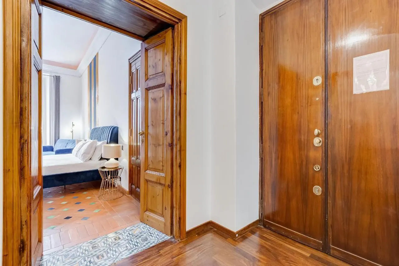 Bmga L Luxury 3Bdr Apt With Stunning View In City Center Rome 0*,  Italy